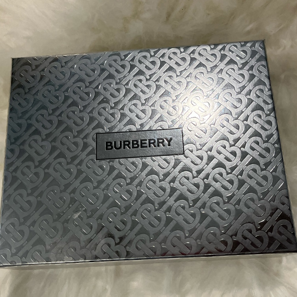 Burberry Gift Box